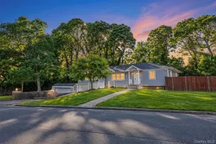 52 March Ct, Selden, NY 11784 - Photo 3