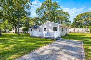261 Mooney Pond Rd, Selden, NY 11784 - Photo 3