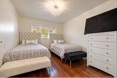 636 Diane Place, Woodmere, NY 11581 - Photo 13