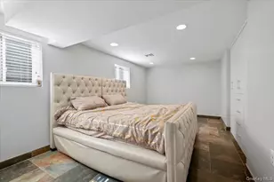 636 Diane Pl, Woodmere, NY 11581 - Photo 19