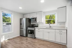 26 Northridge St, Patchogue, NY 11772 - Photo 9