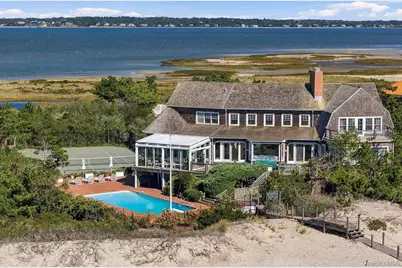 2040 Meadow Lane, Southampton, NY 11968 - Photo 7