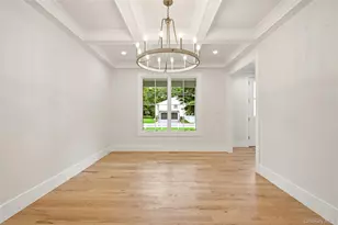654A Caledonia Rd, Dix Hills, NY 11746 - Photo 7