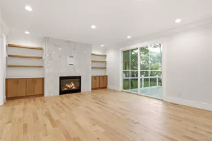 654A Caledonia Rd, Dix Hills, NY 11746 - Photo 5