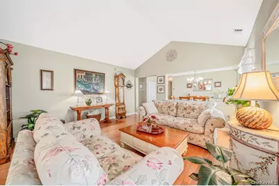 63 Madison Circle, Middle Island, NY 11953 - Photo 7