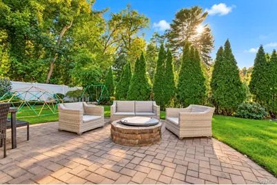 4 Hunting Hill Road, Woodbury, NY 11797 - Photo 25