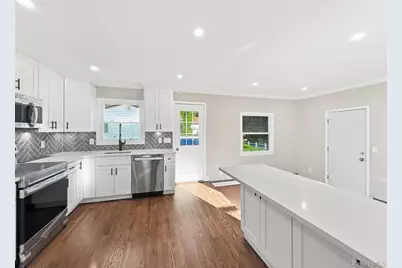 71 Roderick Road, West Islip, NY 11795 - Photo 5