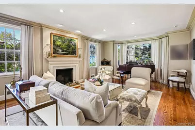 238 Cedar Avenue, Hewlett Bay Park, NY 11557 - Photo 9