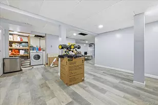 120 Bruce Terrace, Mineola, NY 11501 - Photo 27