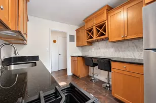 2 W Mill Dr, Great Neck, NY 11021 - Photo 11