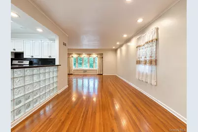 2829 Clearview Expressway, Bayside, NY 11360 - Photo 3