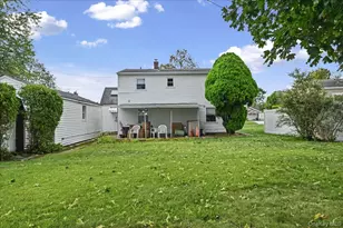 23 Saucer Ln, Levittown, NY 11756 - Photo 29