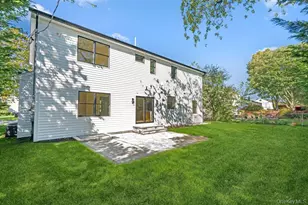 32 Jerold St, Plainview, NY 11803 - Photo 43