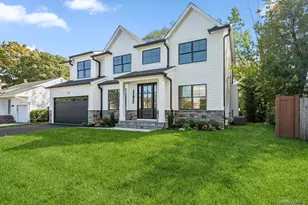 32 Jerold St, Plainview, NY 11803 - Photo 3