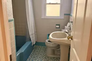 1418 Webster St, Floral Park, NY 11001 - Photo 7