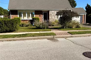 1418 Webster St, Floral Park, NY 11001 - Photo 1