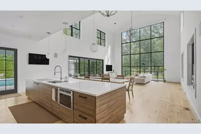 2 Bayview Avenue, Shelter Island Heights, NY 11965 - Photo 3