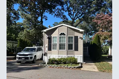 1661 Old Country Road #72, Riverhead, NY 11901 - Photo 1