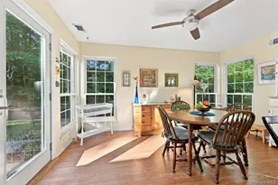 9 Amagansett Ct, Ridge, NY 11961 - Photo 13