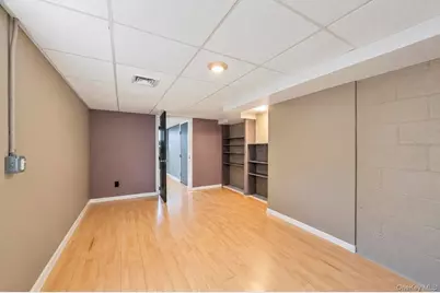 1219 Coates Avenue, Holbrook, NY 11741 - Photo 29