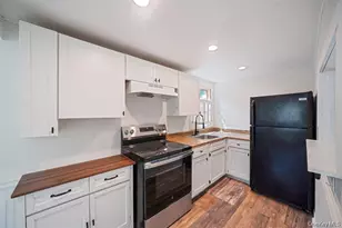 32 Dewey St, Port Jefferson, NY 11776 - Photo 7