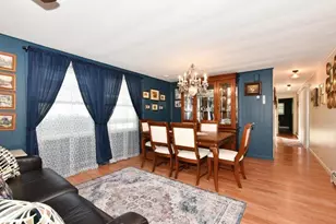 10 Greenwood Blvd, Manorville, NY 11949 - Photo 5
