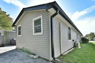 10 Greenwood Blvd, Manorville, NY 11949 - Photo 23