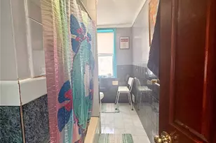 79 Moquette Row N, Yonkers, NY 10703 - Photo 19