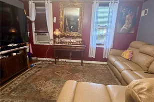 79 Moquette Row N, Yonkers, NY 10703 - Photo 9