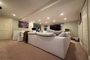17 Renee Pl, Massapequa Park, NY 11762 - Photo 11