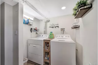 262-08 86th Avenue, Floral Park, NY 11001 - Photo 19