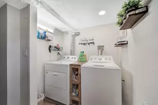 262-08 86th Ave, Floral Park, NY 11001 - Photo 19