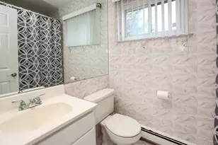 16 Carriage Rd, Great Neck, NY 11024 - Photo 25