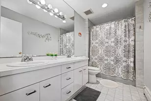 9 Ellen Ct, Glen Cove, NY 11542 - Photo 25