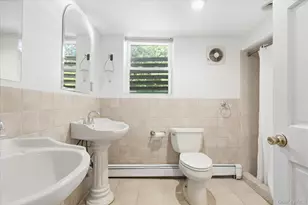 49 Westview Dr, Miller Place, NY 11764 - Photo 15
