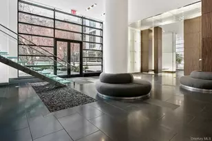 310 W 52nd St, New York, NY 10019 - Photo 13