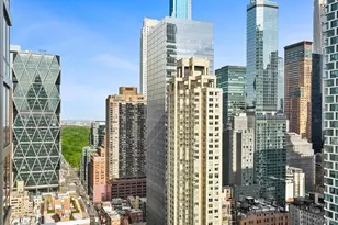 310 W 52nd St, New York, NY 10019 - Photo 3