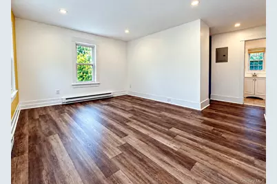 299 Peekskill Hollow Road #Second Floor, Putnam Valley, NY 10579 - Photo 5
