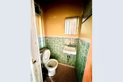 873 E 216th Street, Bronx, NY 10467 - Photo 15