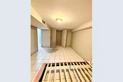 873 E 216th Street, Bronx, NY 10467 - Photo 33