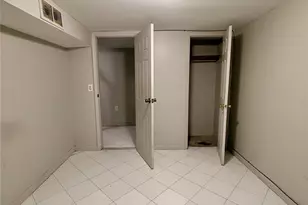 873 E 216th St, Bronx, NY 10467 - Photo 29
