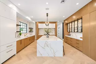 1073 Westminster Ave, Dix Hills, NY 11746 - Photo 13