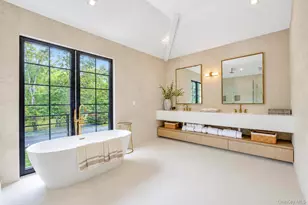 1073 Westminster Ave, Dix Hills, NY 11746 - Photo 21