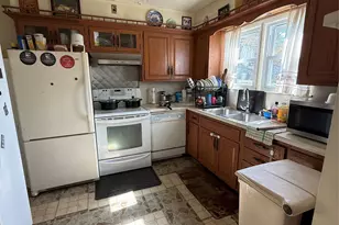 75 College Ave, Poughkeepsie, NY 12603 - Photo 17