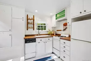 48 Accabonac Rd, East Hampton, NY 11937 - Photo 33