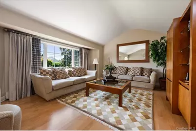 11 Knell Drive, Massapequa Park, NY 11762 - Photo 5