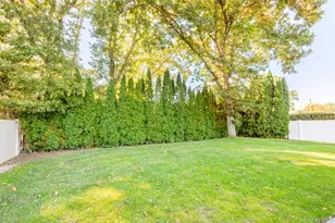 24 Kingswood Dr, Old Bethpage, NY 11804 - Photo 39