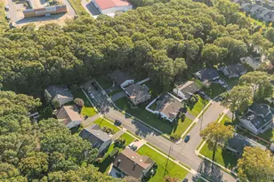 24 Kingswood Dr, Old Bethpage, NY 11804 - Photo 45
