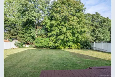 457 Washington Avenue, Patchogue, NY 11772 - Photo 23