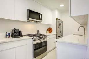 163-56 17th Ave, Whitestone, NY 11357 - Photo 15